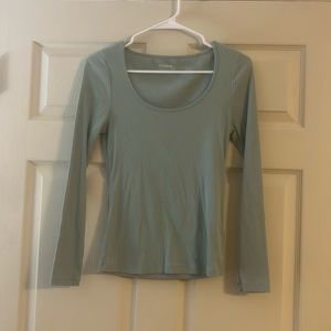Old Navy light blue ribbed long sleeve